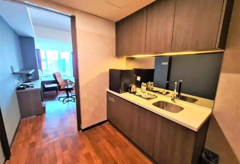 آپارتمان 1 خوابه, Nexus Business Suite