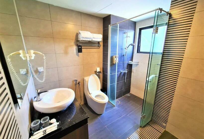 スイート(家族用), Nexus Business Suite