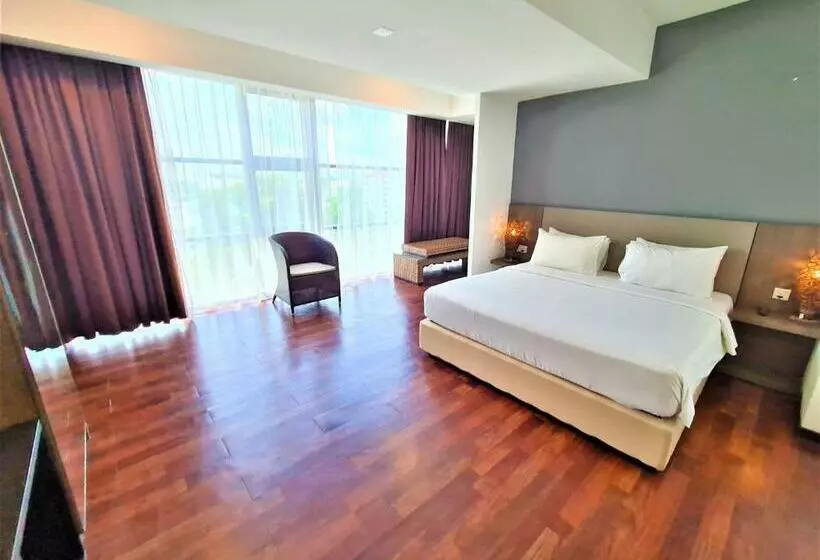 سوییت خانوادگی, Nexus Business Suite
