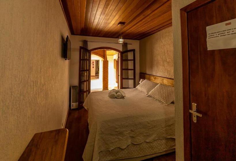 اتاق لوکس, Pousada Vila Floratta