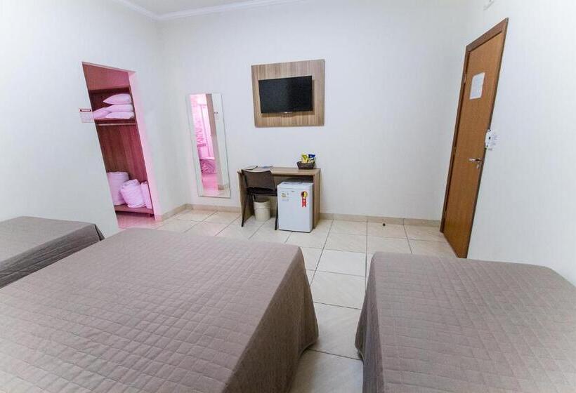 スタンダードトリプルルーム, Revitalle