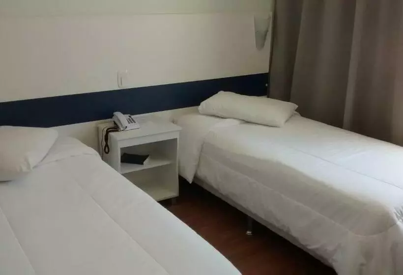 Standard-huone, Turis