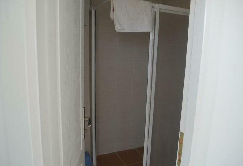 Triple Room Sea View, Yasmin