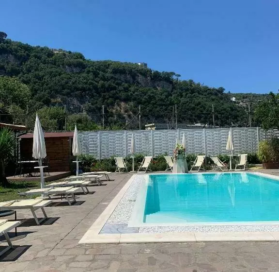 اتاق استاندارد, Relais Santa Lucia