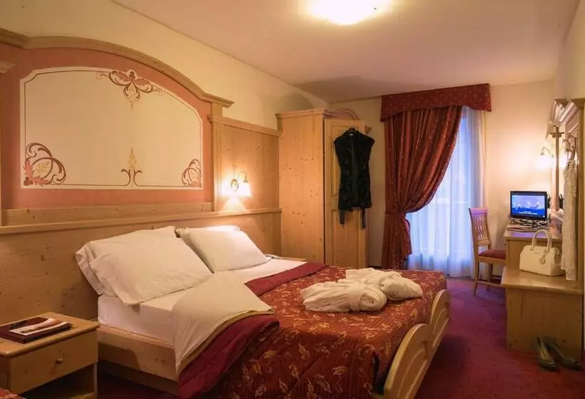 سوییت خانوادگی, Beverly Alps Hotel & Spa