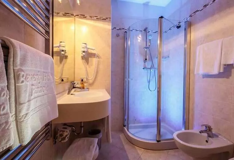 سوییت خانوادگی, Beverly Alps Hotel & Spa
