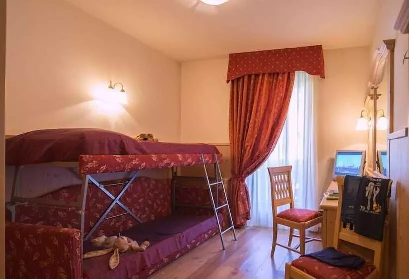 سوییت خانوادگی, Beverly Alps Hotel & Spa