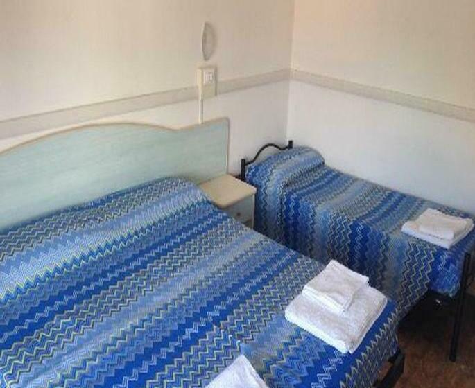 Номер Стандарт Трехместный, Carol