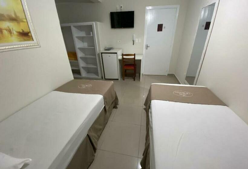 スタンダードルーム, Colonial