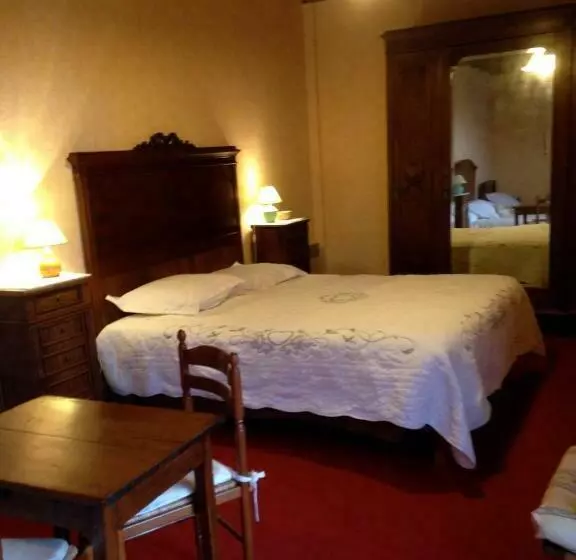 اتاق استاندارد چهار تخته, Domaine Saintlouis