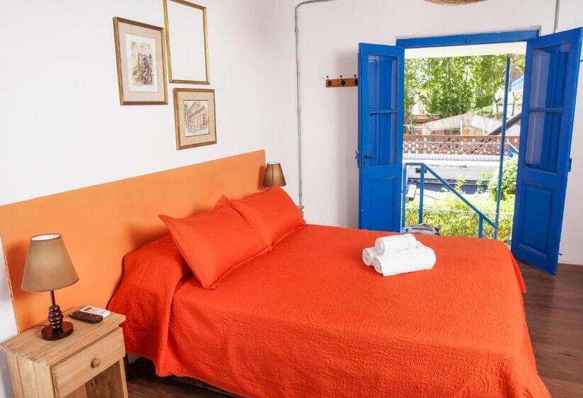 اتاق استاندارد با سرویس بهداشتی مشترک, Viajero Colonia Hostel
