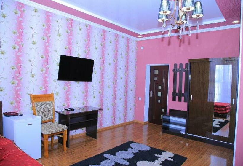 غرفة قياسية ثلاثية, Euro Asia Khiva In Ichan Qala