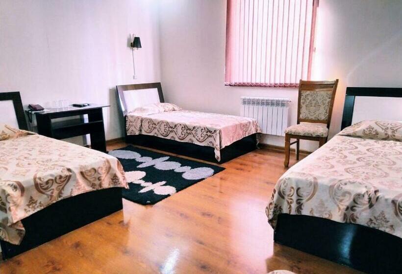 اتاق استاندارد سه نفره, Euro Asia Khiva In Ichan Qala