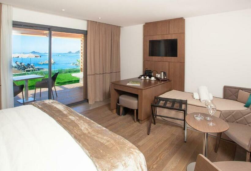 سوییت جونیور با چشمانداز دریا, Le Week End