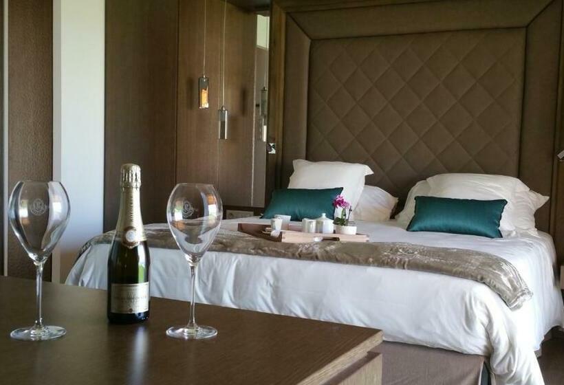 سوییت جونیور با چشمانداز دریا, Le Week End