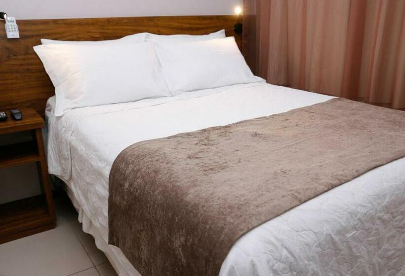 סוויטה דלוקס, San Diego Lancaster Teofilo Otoni