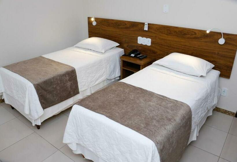 חדר סופריור, San Diego Lancaster Teofilo Otoni