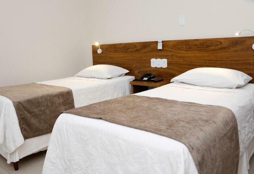 חדר סופריור, San Diego Lancaster Teofilo Otoni