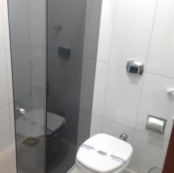 חדר סופריור, San Diego Lancaster Teofilo Otoni