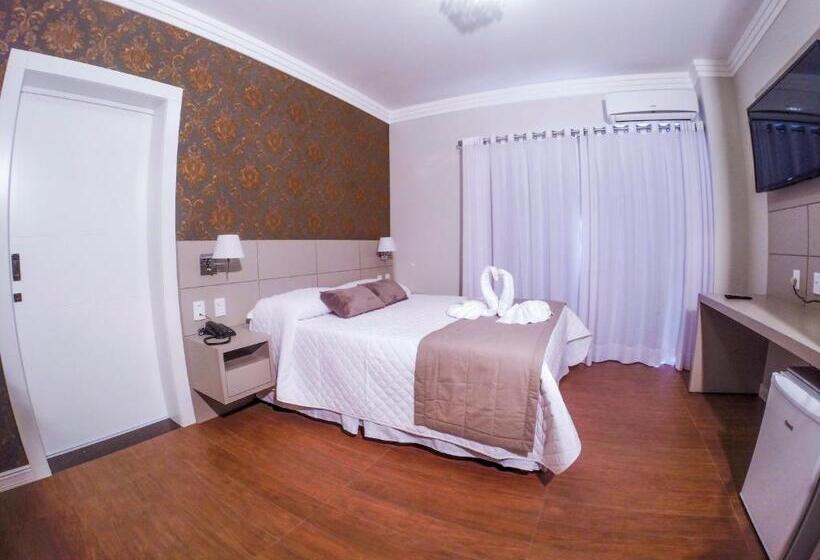 Люкс с гидромассажем, Seville Park