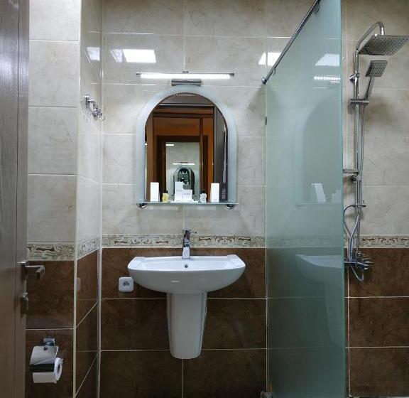 اتاق استاندارد با چشمانداز, Sheki Park