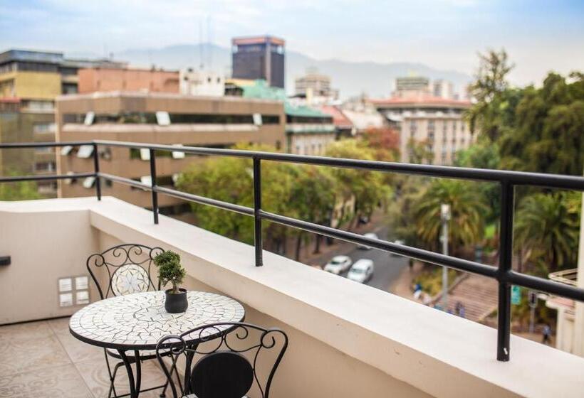 اتاق لوکس با بالکن, Sommelier Boutique