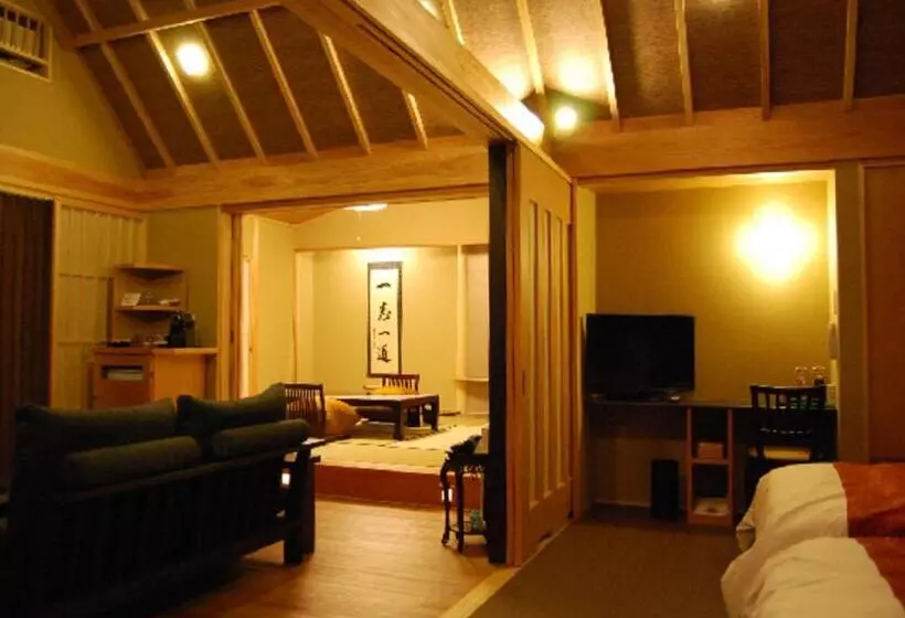 Villa 1 Makuuhuone, Ryokan Shinsen