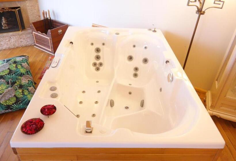 סוויטה עם ג'קוזי, Aşıklar Otel By şükrü