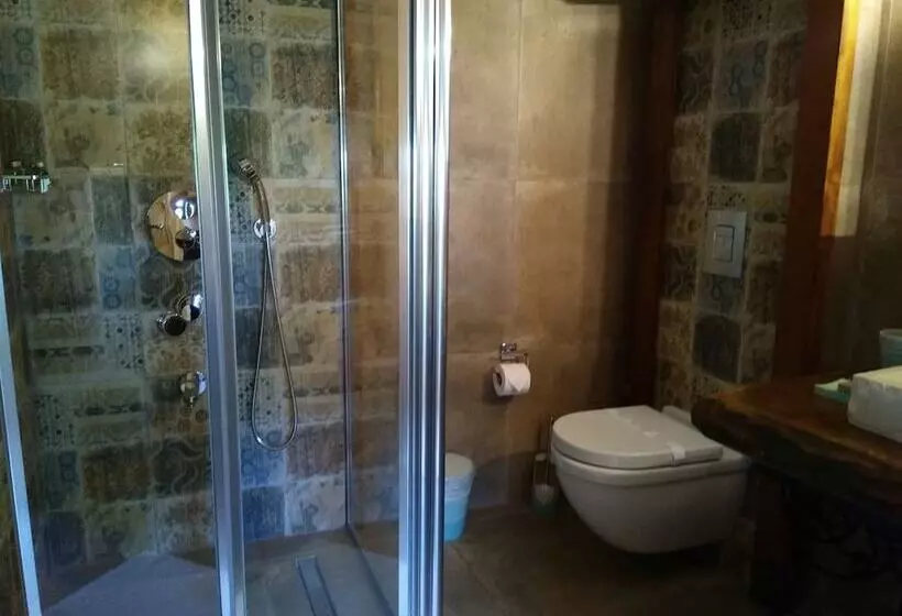 اتاق لوکس, Aşıklar Otel By şükrü
