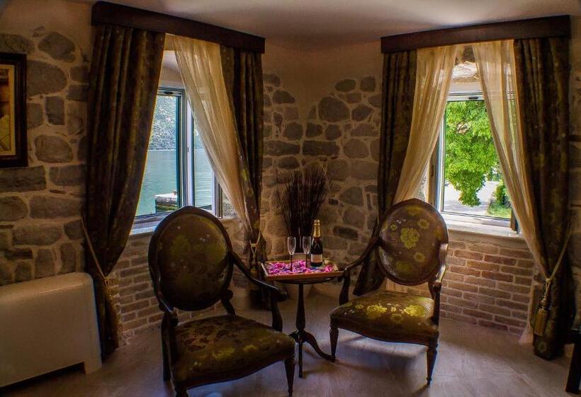 سوییت با چشمانداز دریا, Casa Del Sol Rozalija Luxury Rooms