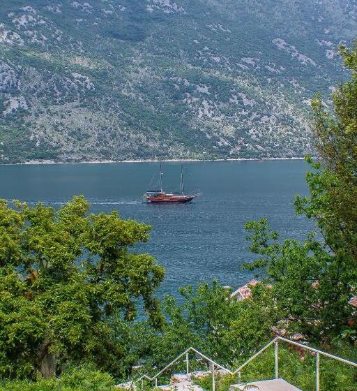 سوییت با چشمانداز دریا, Casa Del Sol Rozalija Luxury Rooms