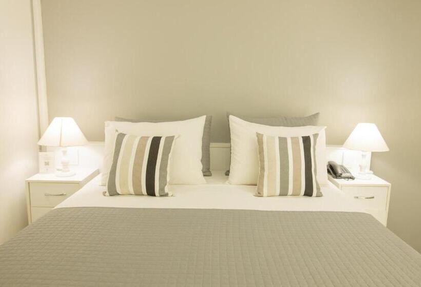 수피리어 스위트, Angra Beach