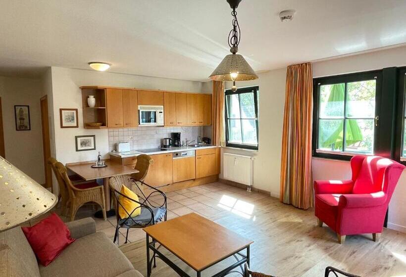 带1个卧室的带阳台的公寓, Moby Dick Hotel & Ferienwohnungen