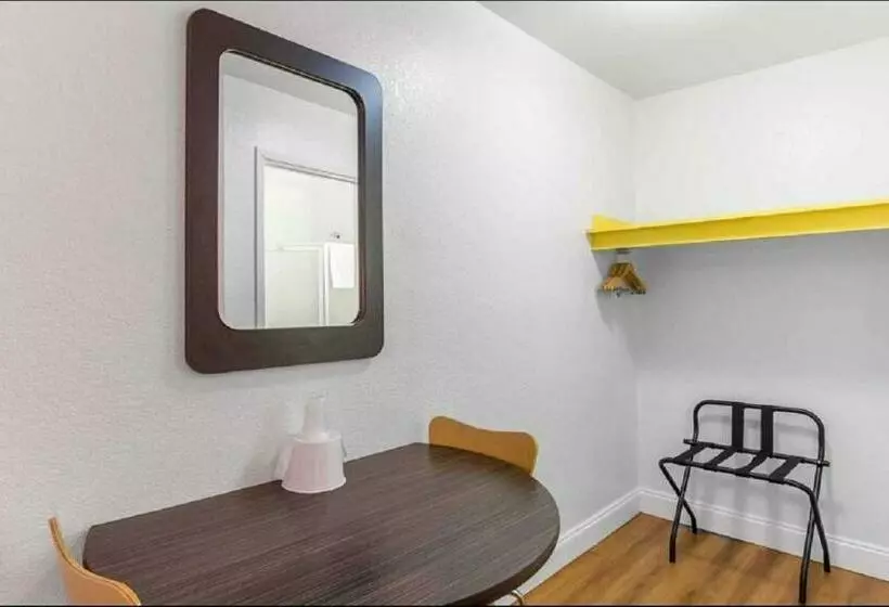 Standard-huone, Motel 6   Pensacola West