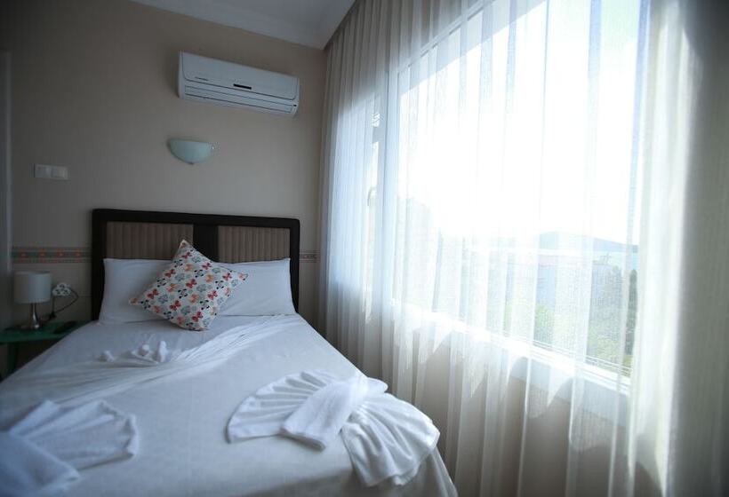 Номер Стандарт, Tunc Otel