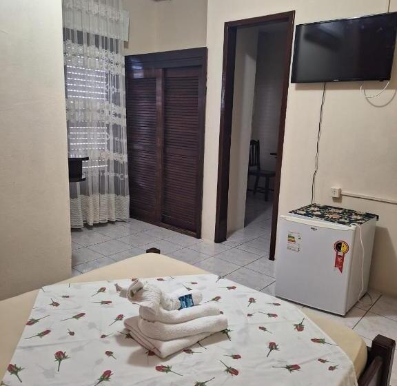 수피리어 트리플 룸, Center