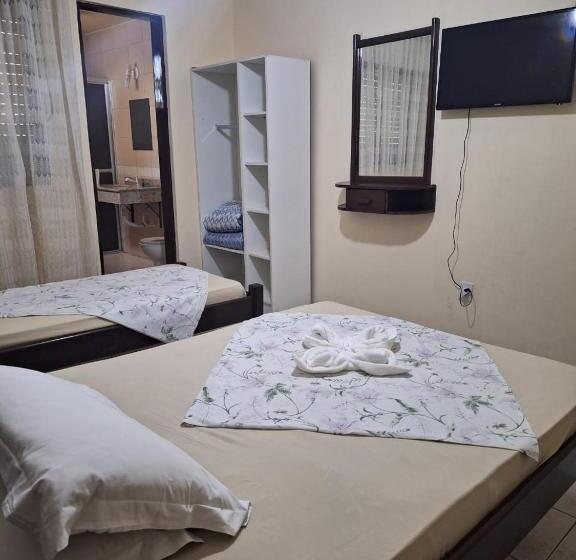 スーペリアの４人部屋, Center