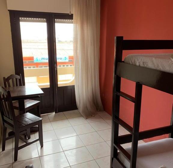 패밀리 룸, Center