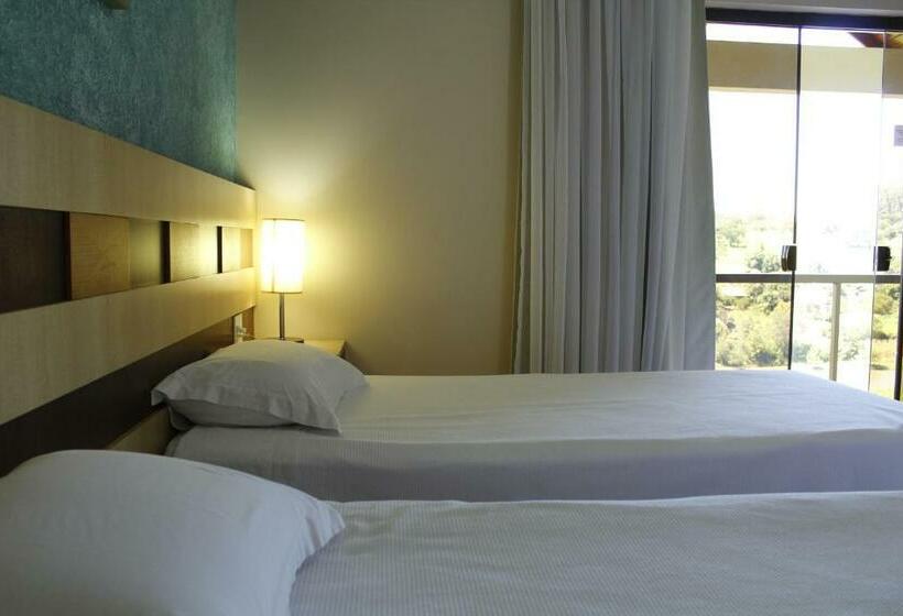 Номер Стандарт Вид на Озеро, Lago Dourado