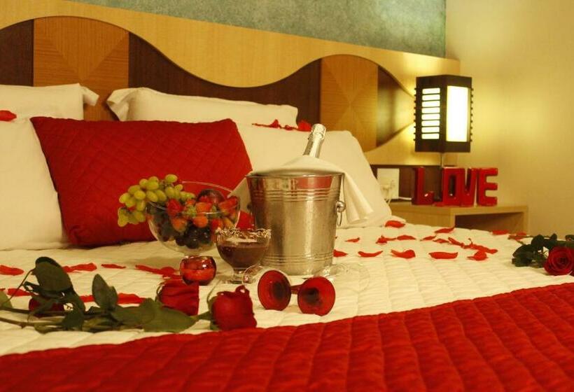 Люкс, Lago Dourado