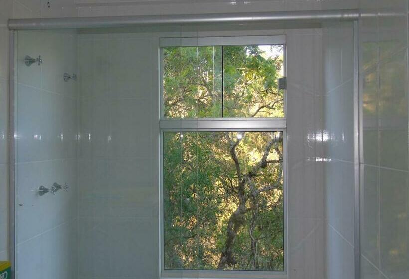 جناح سرير كينج, Refugio Monte Olimpo