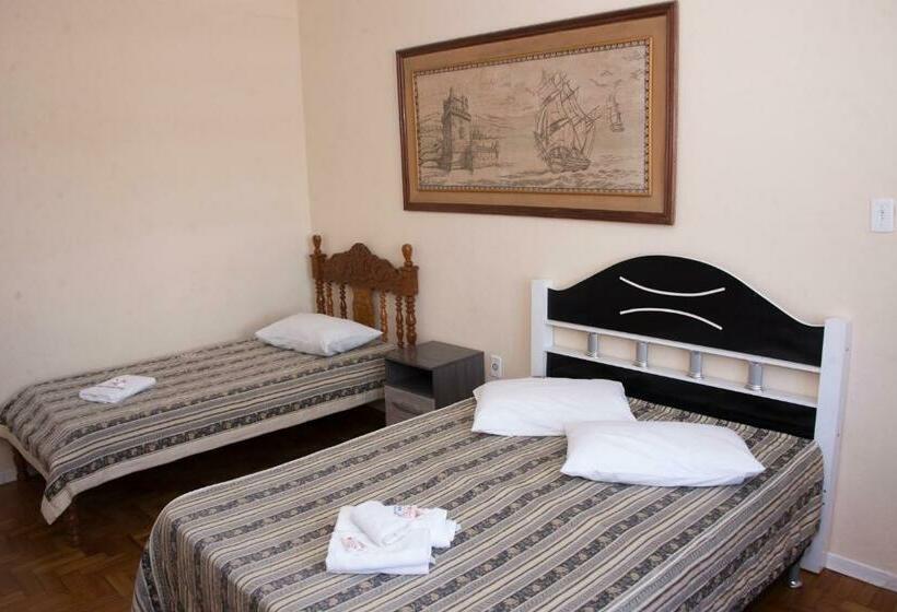 חדר בסיסי לשלושה, São Francisco