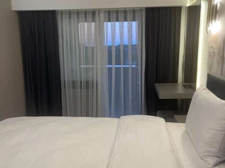 اتاق استاندارد, Uzunkum