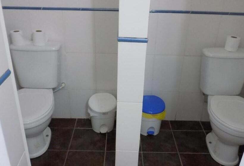 חדר משפחתי, Albergue Rio Vermelho