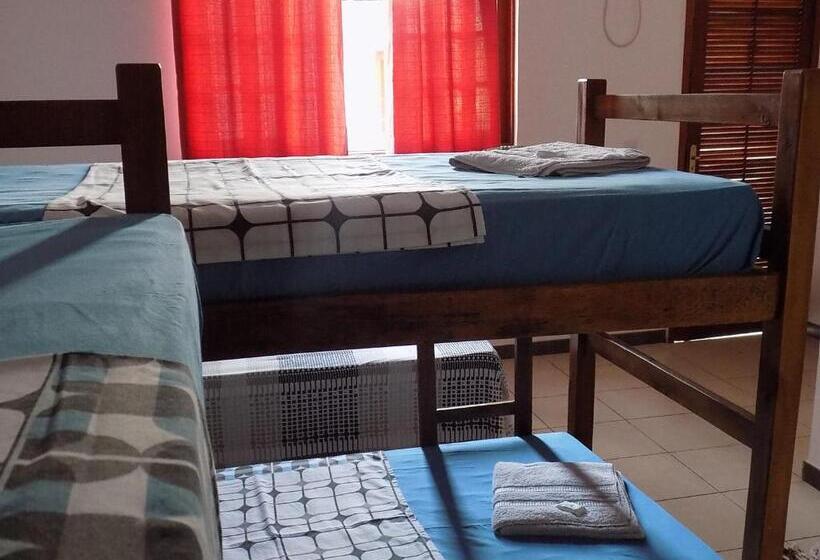 חדר משפחתי, Albergue Rio Vermelho