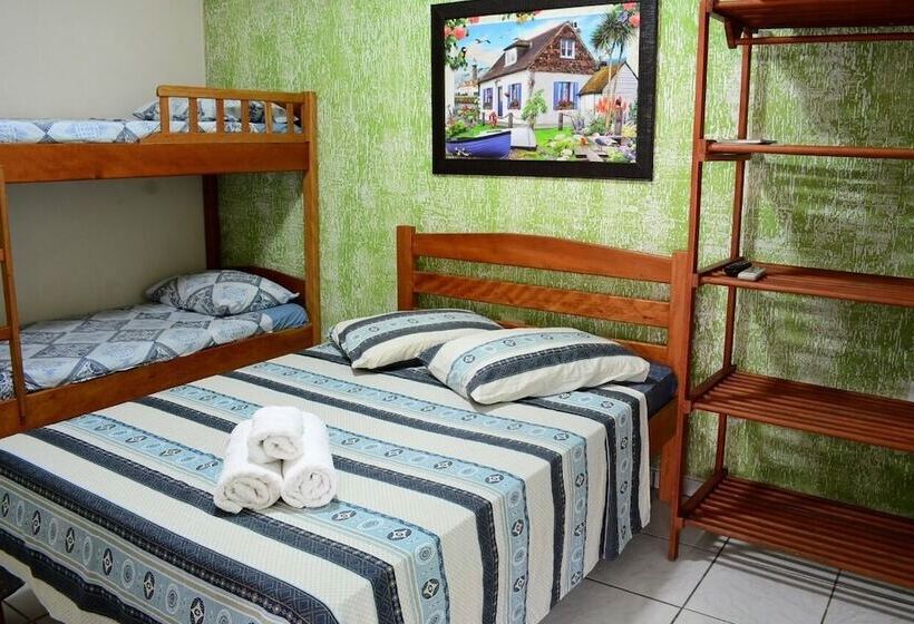 Четырехместный Номер Стандарт, E Pousada Boulevard De Itapoa