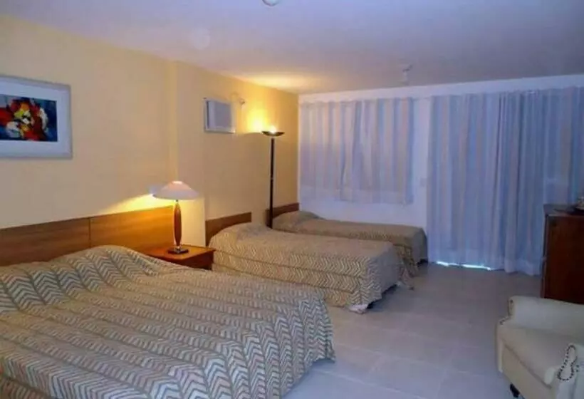 Standard Neljän Hengen Huone Parveke, Pousada Doce Vida Guarapari