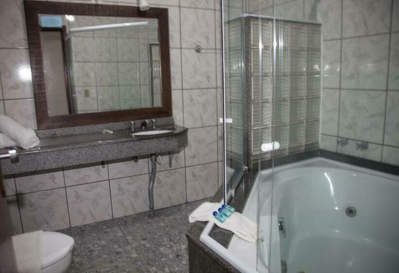 סוויטה עם ג'קוזי, Pousada Porto Dos Casais