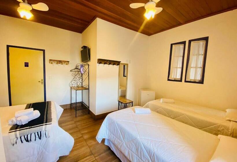 חדר סטנדרט לארבעה, Pousada Solar Das Gerais