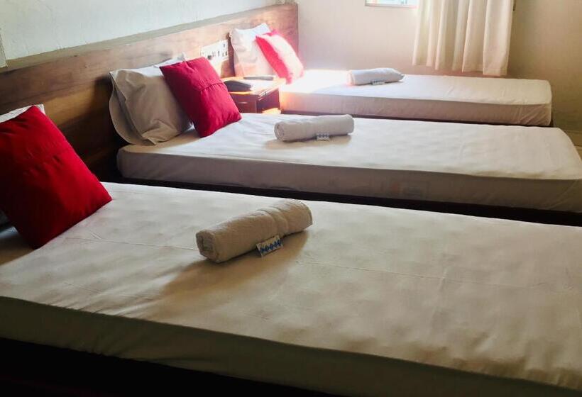 Номер Стандарт Трехместный, Cambará